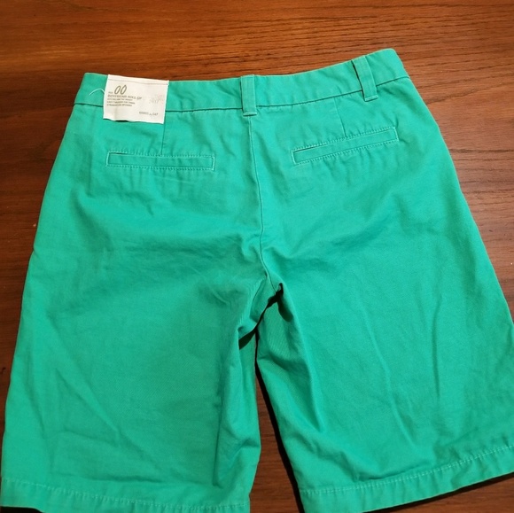 🛑SOLD🛑{GAP} Boyfriend Shorts - Picture 4 of 6
